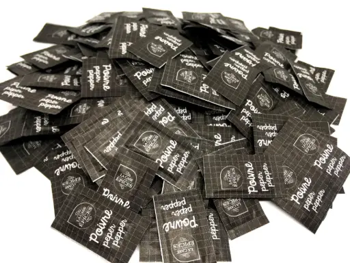 [ART-01341] POIVRE GRIS MOULU STICK 0.14G X2000